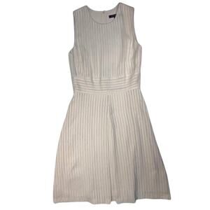 Lyn Devon Gazelle Off-White Sleeveless Inverted Pleat Texture Dress Size 8